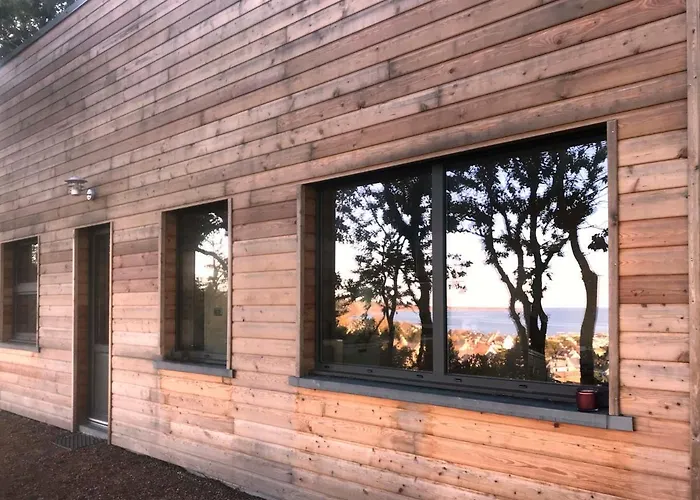 Au Courtil Des Chenes Marins, Meuble 3 Etoiles