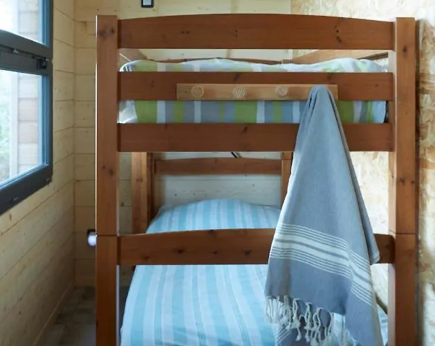 Au Courtil Des Chenes Marins, Meuble 3 Etoiles